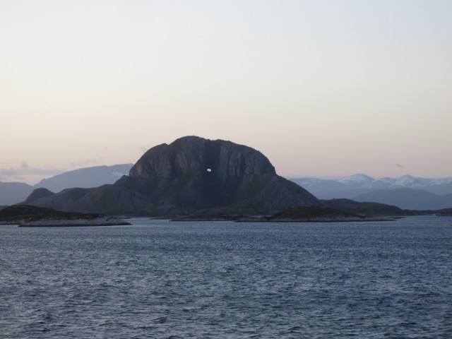 Hurtigruten_2015-06-20_00-02